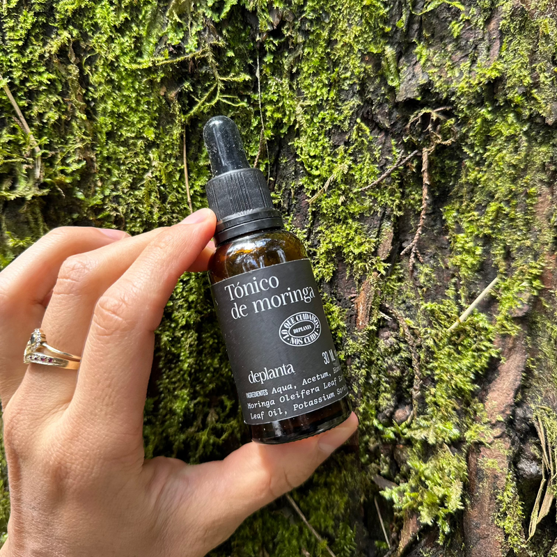 Tonico astringente de moringa